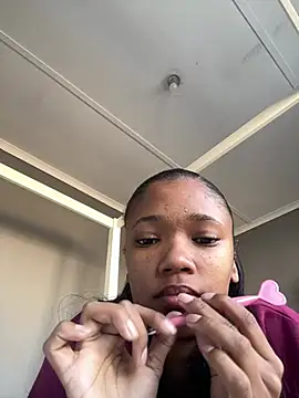 Snapshot of SweetBeauty4you chatting on July 13, 2026, 11:46 am SweetBeauty4you online show from July 13, 2026, 11:46 am