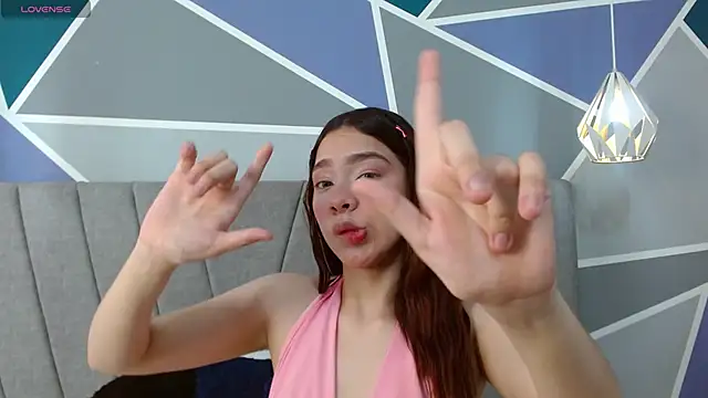 Sweet kitty 05 online show from June 2, 2026, 6:43 pm