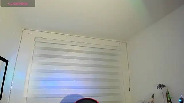 Agatha Marin online show from April 15, 2026, 8:10 am