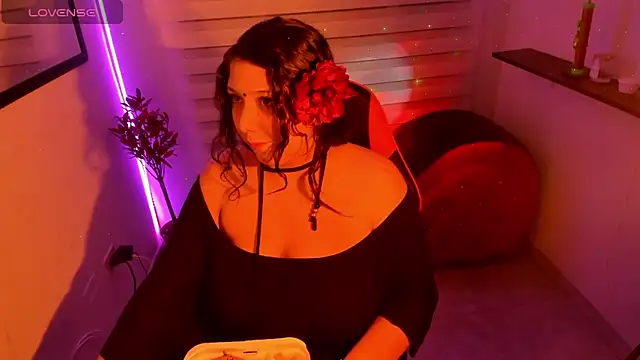 Agatha Marin online show from May 20, 2026, 3:24 am