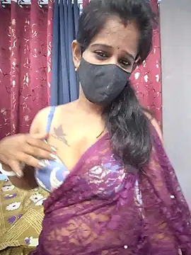 Snapshot of Tinaa_baby chatting on July 1, 2026, 3:08 am Tinaa baby online show from July 1, 2026, 3:08 am