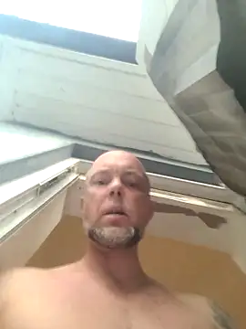 Snapshot of HornyDaddyMuscle chatting on May 22, 2026, 7:41 pm HornyDaddyMuscle online show from May 22, 2026, 7:41 pm