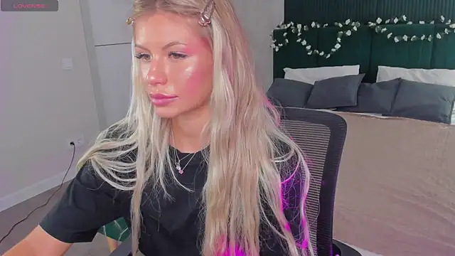 Sidny Beth online show from July 30, 2026, 8:57 am