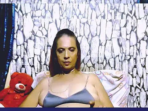 Snapshot of Hot_queen58 chatting on April 16, 2026, 9:39 pm Hot queen58 online show from April 16, 2026, 9:39 pm