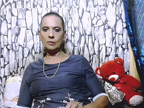 Snapshot of Hot_queen58 chatting on April 21, 2026, 3:17 pm Hot queen58 online show from April 21, 2026, 3:17 pm