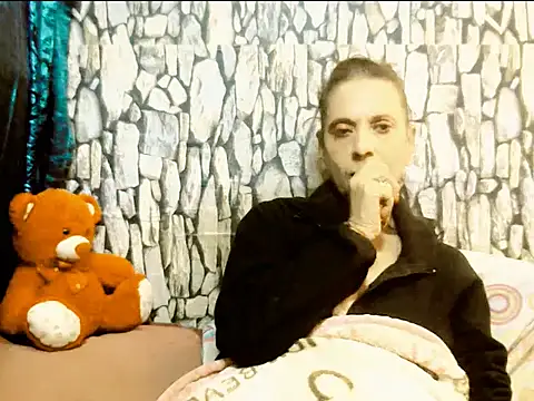 Snapshot of Hot_queen58 chatting on May 15, 2026, 5:36 am Hot queen58 online show from May 15, 2026, 5:36 am