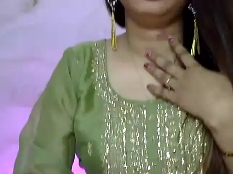 Niya thakur online show from April 4, 2026, 4:33 am
