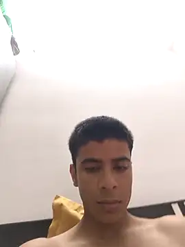 Snapshot of AmfuckingKing chatting on April 13, 2026, 2:33 pm AmfuckingKing online show from April 13, 2026, 2:33 pm