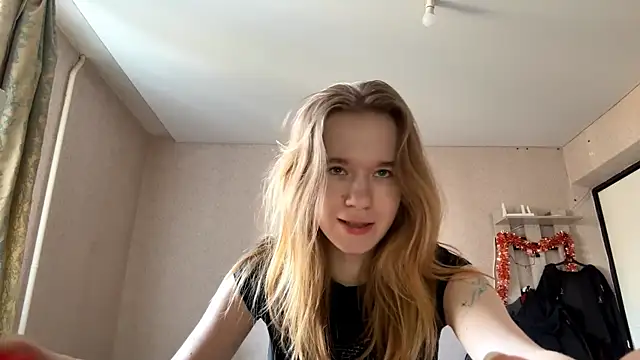 LeomaJee online show from April 14, 2026, 11:27 am