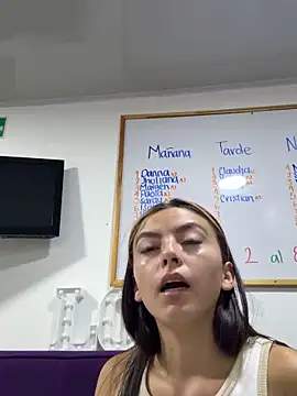   Nahomy online show from March 4, 2026, 11:27 am