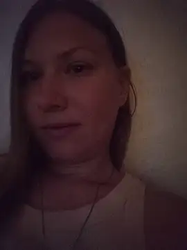 August Shine online show from May 20, 2026, 6:14 pm