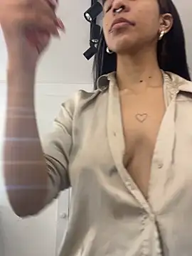 Snapshot of VioletaHills_ chatting on March 22, 2026, 12:30 pm VioletaHills online show from March 22, 2026, 12:30 pm