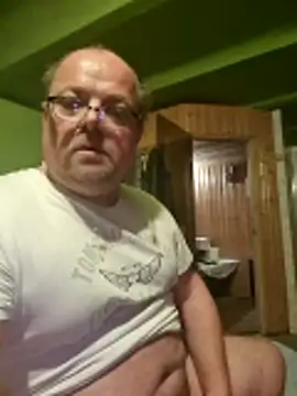 Langoloajkak01 online show from February 28, 2026, 1:23 pm