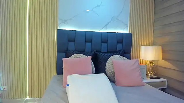 AmaraTexas online show from April 13, 2026, 11:21 pm