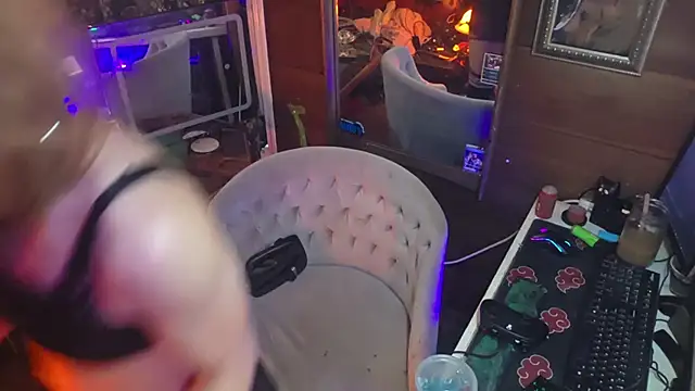 VieVixSyn online show from March 24, 2026, 1:21 am