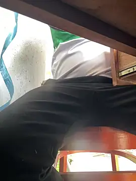 hoang15075 online show from March 13, 2026, 6:42 am