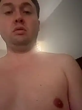 phxbttmboy0933 online show from February 28, 2026, 8:32 pm