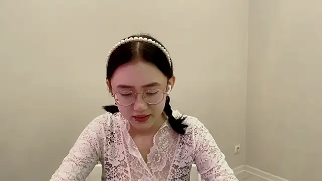 SolvedGlobe online show from May 13, 2026, 2:03 pm