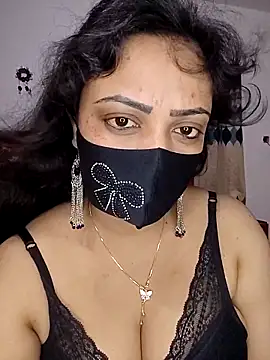 Beauty-3 online show from March 23, 2026, 2:43 pm