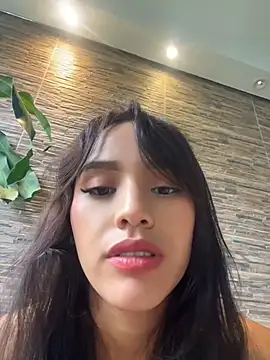 Snapshot of Mia-villalobos chatting on May 6, 2026, 2:55 pm Mia-villalobos online show from May 6, 2026, 2:55 pm