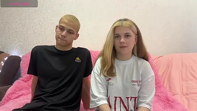 mirel couple online show from June 29, 2026, 3:12 pm