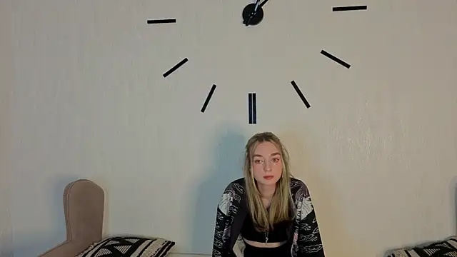 BelindaNeira online show from March 20, 2026, 8:25 pm