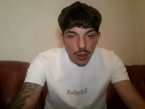 danbig01 online show from May 22, 2026, 9:09 pm