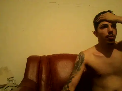 danbig01 online show from June 10, 2026, 4:34 am