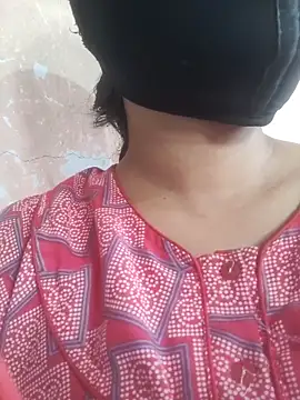 Tamillaxmi12 online show from March 17, 2026, 1:43 am