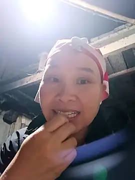 Snapshot of Boppi-chu chatting on March 1, 2026, 1:35 pm Boppi-chu online show from March 1, 2026, 1:35 pm