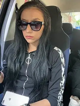 anamaria04 online show from April 10, 2026, 2:44 pm