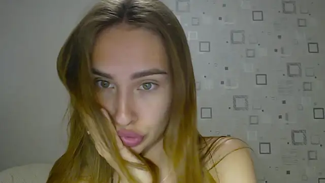 Snapshot of yourameliaa chatting on May 14, 2026, 5:42 pm yourameliaa online show from May 14, 2026, 5:42 pm