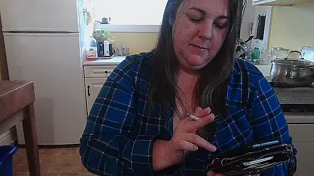 smalltowntrouble online show from April 15, 2026, 1:40 pm