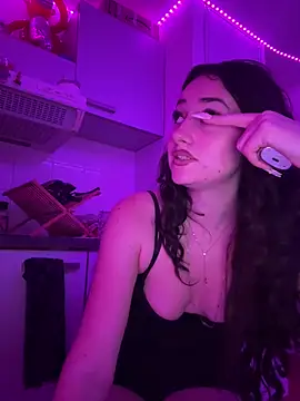 Snapshot of Claraaaaa06 chatting on March 2, 2026, 8:37 pm Claraaaaa06 online show from March 2, 2026, 8:37 pm