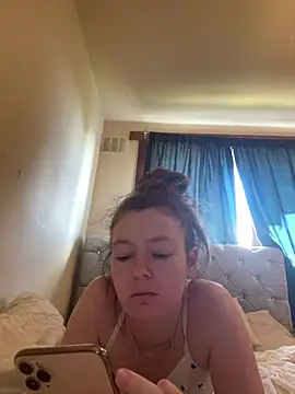 Scottishbrunette19 online show from March 2, 2026, 1:40 pm