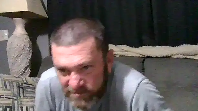 Beaededpainter online show from June 12, 2026, 1:59 am