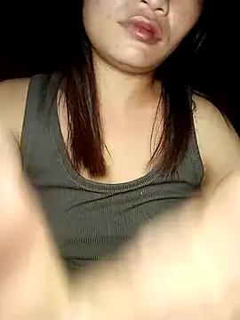Snapshot of -Tristina- chatting on June 3, 2026, 8:47 pm -Tristina- online show from June 3, 2026, 8:47 pm