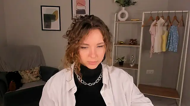 Keily Nimmnez online show from March 12, 2026, 9:48 am