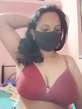 Miss-Dolly07 online show from July 13, 2026, 6:11 pm