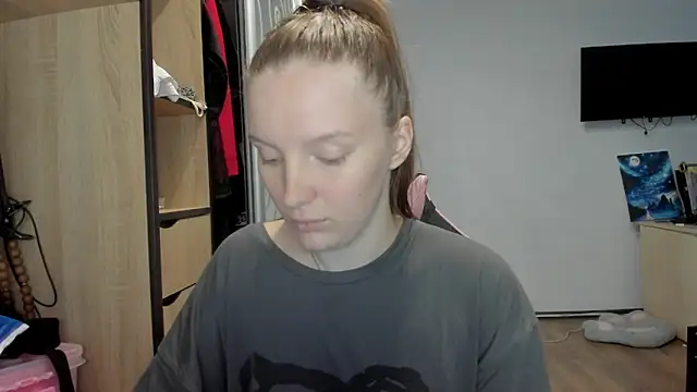 Mary Blu online show from October 1, 2025, 12:11 pm