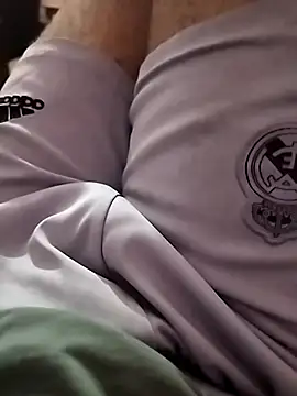 lkjhgf12qwe online show from April 6, 2026, 1:45 pm