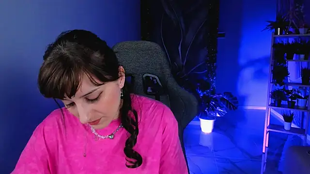 EmmaWheelers online show from April 1, 2026, 2:25 pm