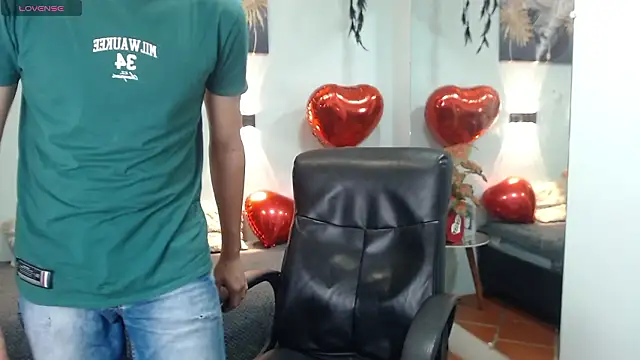 Roccoallegeri online show from March 12, 2026, 11:49 am