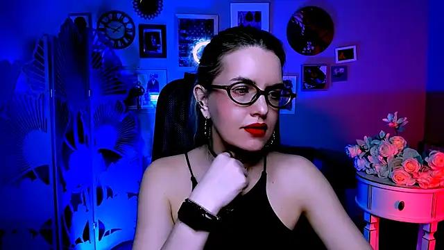 AliceSmite online show from April 23, 2026, 8:57 am