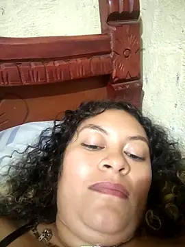 Elenmascarado1509 online show from March 27, 2026, 8:37 am