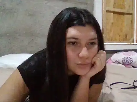 Snapshot of Confite2705 chatting on July 12, 2026, 4:31 pm Confite2705 online show from July 12, 2026, 4:31 pm