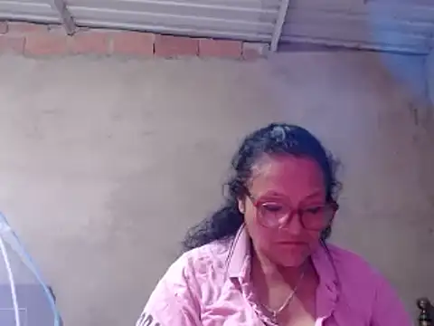  BellaNocturna online show from May 15, 2026, 2:40 am