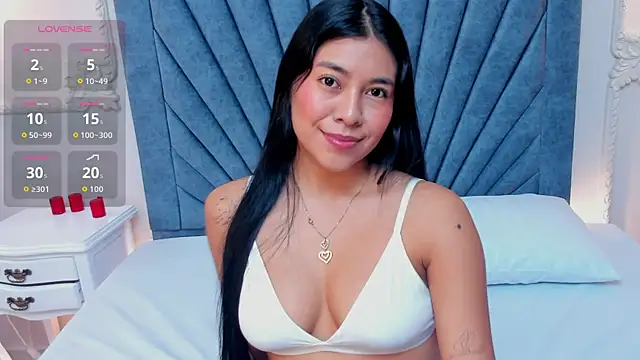 Snapshot of Leandra-Johnson chatting on May 25, 2026, 1:28 pm Leandra-Johnson online show from May 25, 2026, 1:28 pm
