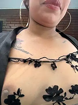 Cherry Charlottee online show from April 8, 2026, 7:25 pm