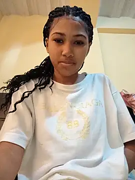 Yire  online show from March 2, 2026, 10:05 pm